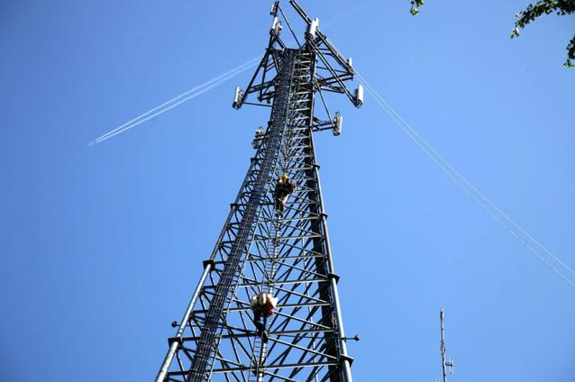 中国5G规模化应用加速 开通基站近百万个